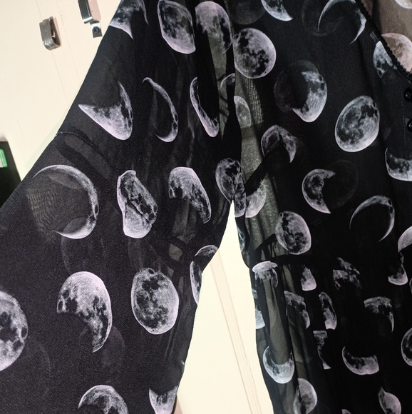 Ht Black Moon Phase Dress - Picture 8 of 8